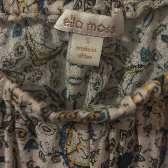 Ella Moss off the shoulder Blouse - Picture 2 of 5